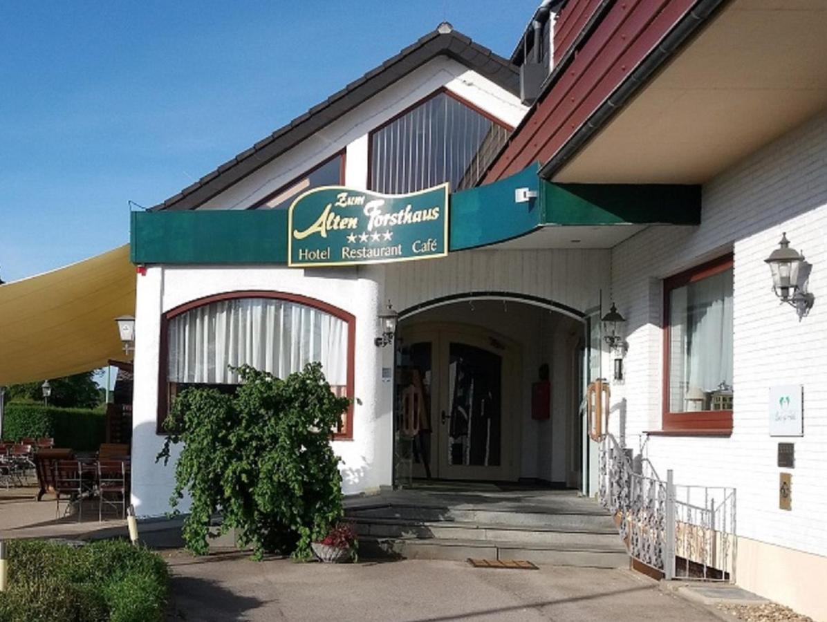 Land-Gut-Hotel Zum Alten Forsthaus - Aufladestation Fuer Elektroautos Hürtgenwald Exterior foto